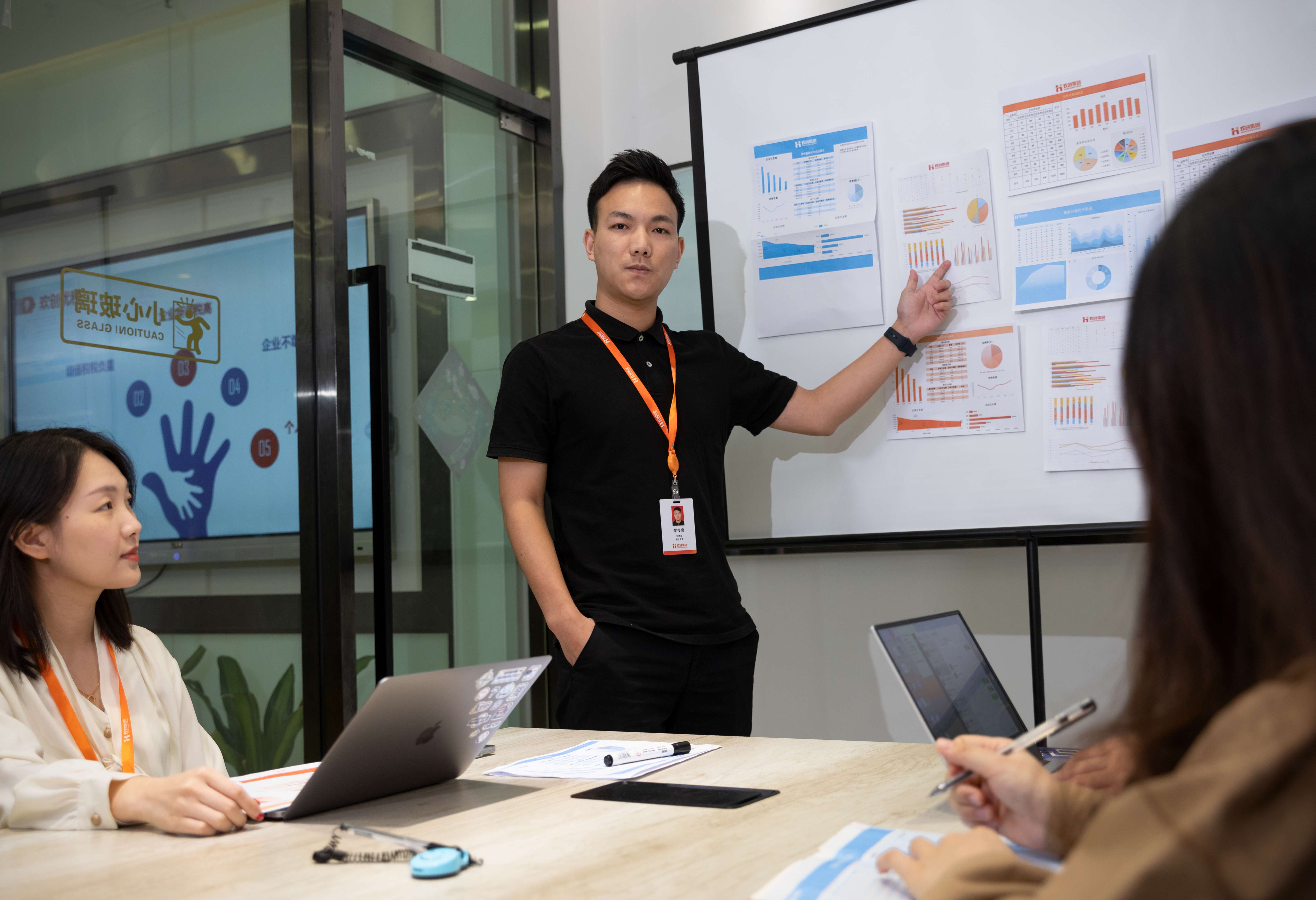 67d911a533910.jpg GZ8A0098.jpg